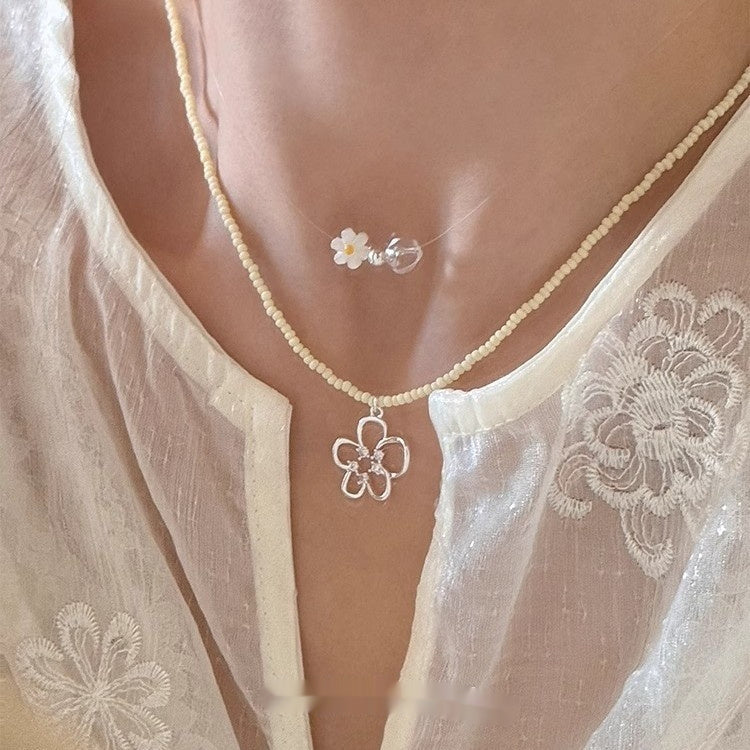 Women's Colorful Beaded Hollow Flower Necklace