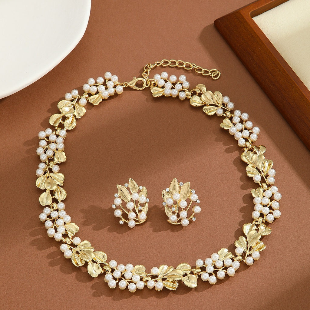 Mid-ancient Necklace Ginkgo Leaf Pearl Vintage Brushed Frosted