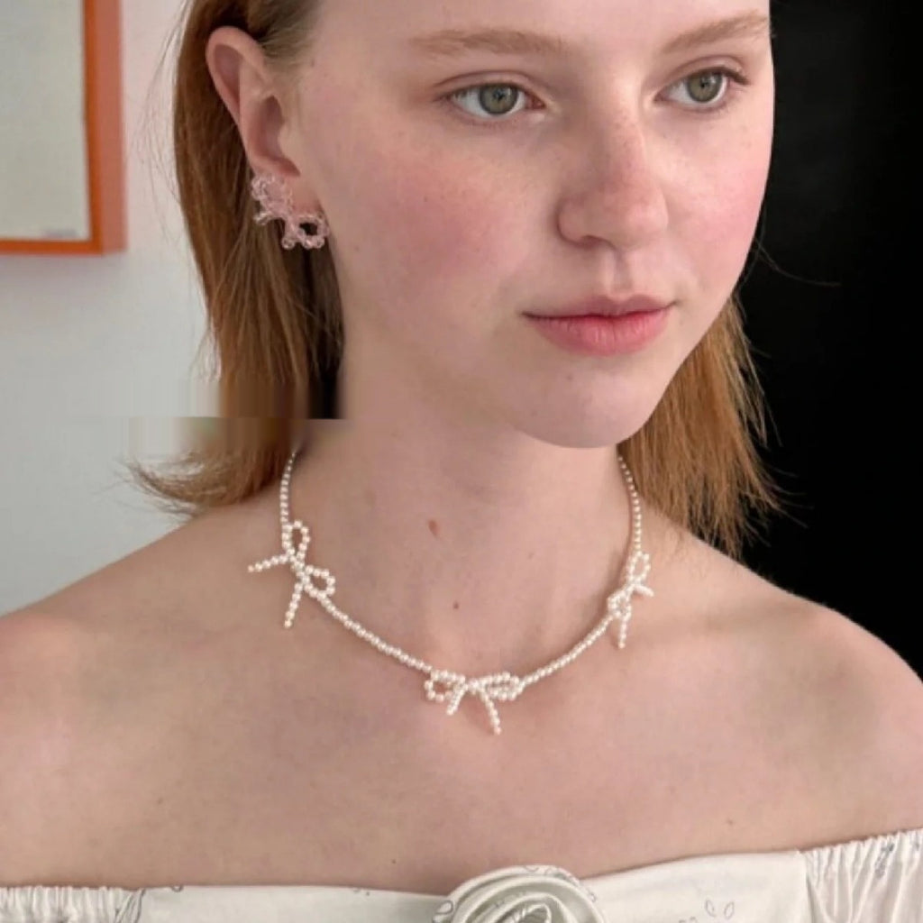Sweet Bow Pearl Necklace Women's Simple Design Clavicle Chain